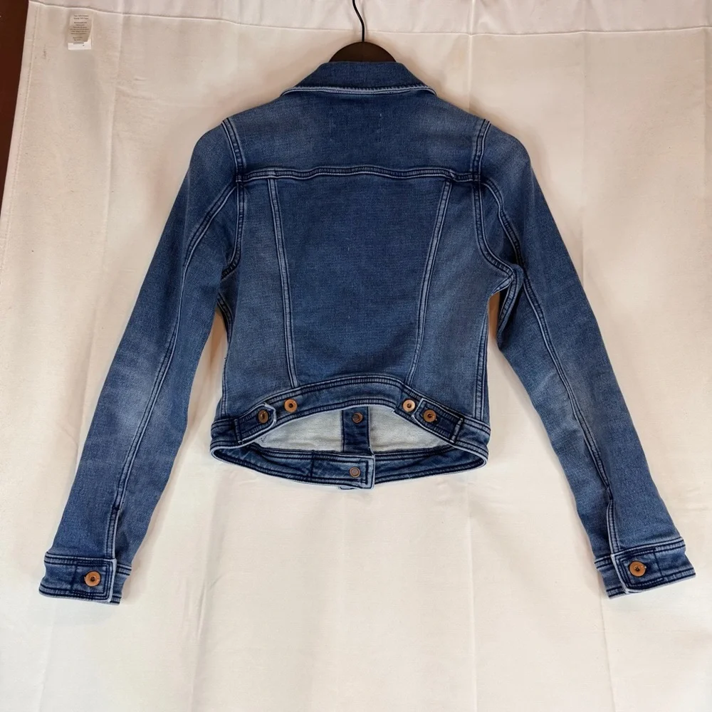 PILCRO ANTHROPOLOGIE Women’s Size M Jacket Denim Jean Trucker Style Stretch Coat